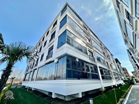⭐AKÇAY EMLAKTAN⭐AKÇAYDA EBEVEYN BANYOLU ARAKAT ŞIK TASARIMLI ÖN CEPHE SATILIK 2+1 LÜKS DAİRE