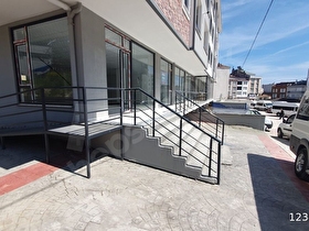 Acele Sinop Gerze En Merkezinde - Kiralık Boş Şıfır İşyeri / Depo 250m2- yerden ısıtmalı 2 katlı