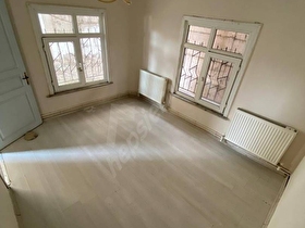 Kiralık Daire kombili doğal gazlı anayol üzerinde, denize yakın