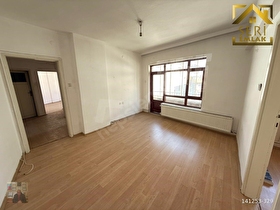 ERTUĞRULGAZİ MAH. SERGENLER SOK. YATIRIMLIK SATILIK 2+1 DAİRE