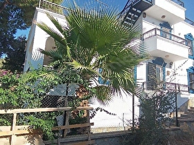 Bodruma yakın keşfedilmemiş köy Kıyıkışlacık Zeytinlikuyuda plaja sadece 150m tam müstakil VİLLA
