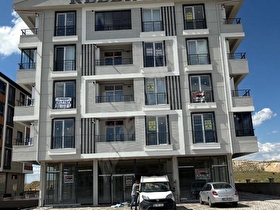FULL EŞYALI SATILIK ÜNİVERSİTEYE YÜRÜME MESAFESİNDE 2+0 DAİRE