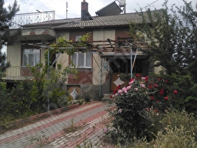 SEYDİŞEHİR MERKEZE ÇOK YAKIN YAZLIK VE KIŞLIK KURULU BAHÇELİ KAÇIRAN ÜZÜLÜR. 3+1 DAİRE+ BAHÇE