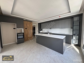 OVACIK BULVAR CEPHELİ SİTEDE 4+1 G.ODALI 3 BANYO 220M2 KÖK TAPU