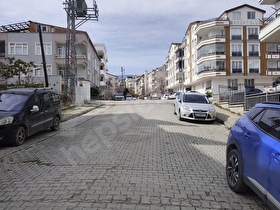 Gerze Hamidiye Mahallesinde Satılık Eşyalı (lüks) 3+1 Daire