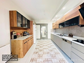 CADDE GAYRİMENKULDEN ÇERKEZKÖY ESKA SİTESİNDE 4+1 SATILIK DAİRE
