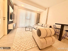 AKKONAKTA YEŞİLKÖY CADDESİ 2+1 ARAKAT BALKONLU SUIT DAİRE