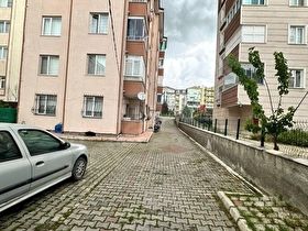 KARŞIYAKA DA MERKEZİ KONUMDA SATILIK 2+1 DAİRE