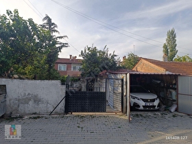 EDİRNE MERKEZ İSTASYON MAHALLESİNDE SATILIK BAHÇELİ MÜSTAKİL EV
