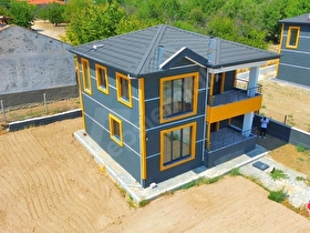GÜLER DEN AYAŞ OLTAN DA 3+1 DELUX 500M2 ARSA İÇİNDE 165M2 VİLLA