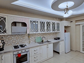 FISTIKLIKTA İSKANLI HASARSIZ HOBİ BAHÇELİ ÇOK GUZEL KONUMDA 3+1