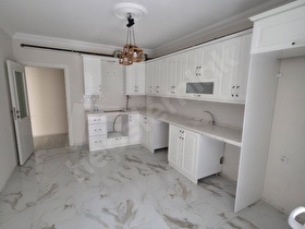 GÖRGEÇ EMLAKTAN MERKEZİ LOKASYONDA SATILIK 140 M2 3+1 DAİRE