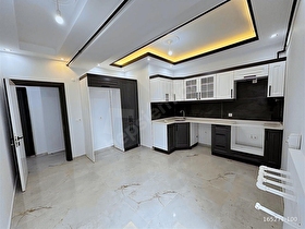 Başiskele Fatihte Satılık 3+1 Bahçe Dubleks Daire (140m²)