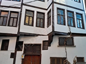 SATILIK MUHTEŞEM KONAK