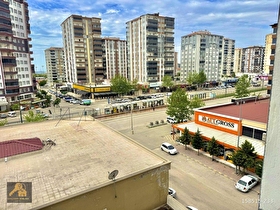AKKENTİN GÖBEĞİNDE SIFIR DUVAR KĞT. MASRAFSIZ 3+1 SATILIK DAİRE