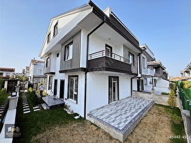 SAKARYA KOCAALİ YALİ MAH 3+1 İSKANLİ TRIPLEKS VİLLA