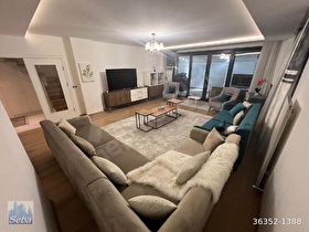 KADIKÖY/KOZYATAĞI KOZZY AVM YANI  SATILIK ARAKAT DAİRE.