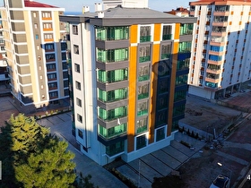 SALON AYRI GİYİNME ODASI 2 BANYO GENİŞ 2+1