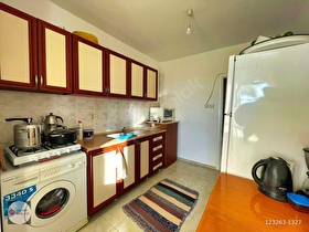 🛑🛑AKTİFTEN AKÇAYDA SATILIK ÖN CEPHE AYRI MUTFAKLI ÇİFT BALKONLU ARAKAT EŞYALI 3+1 DAİRE