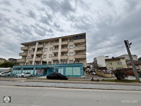ÜSTÜNELDEN ÜNİVERSİTE KARŞISINDA KİRACISIZ SATILIK DAİRE