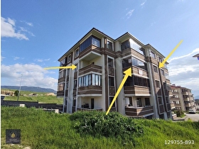 SAFRANBOLU ATA EMLAKTAN BARIŞ MAHALLESİNDE 3+1 SATILIK LÜKS DAİRE...