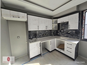 彡YÜKSELDEN KADIKÖYDE YERDEN ISITMA KAPALI OTOPARKLI 1+1 SATILIK DAİRE彡
