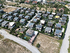 CAZİP TRİPLEX VİLLA GÜVENLİKLİ SİTEDE
