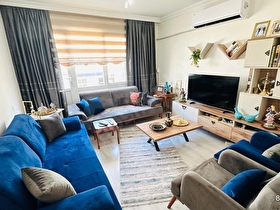 ÜÇYOL METRO YAKINI BETONYOL CADDE ÜZERİ 2+1 SATILIK FIRSAT DAİRE