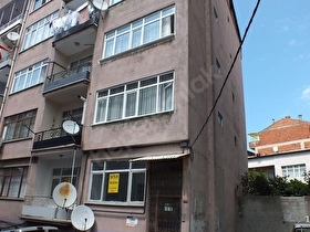 YENİCUMA MAHALLESİ SATILIK  1. KAT  135m2  3+1  DAİRE