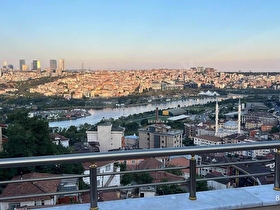 HALİÇ MANZARALI OTURUMA HAZIR ŞIK SATILIK DUBLEX DAİRE
