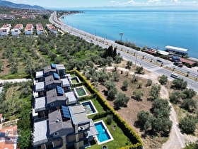 AVCIDAN NARLI DENİZE SIFIR 400 M2 ARSA MÜSTAKİL HAVUZLU VİLLA