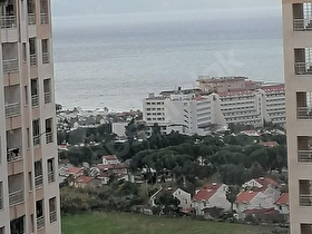Deniz manzaralı daire