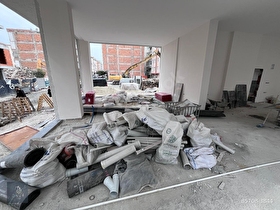 Cadde Üzeri Köşe Kiralık 200m2 Depolu Dükkan Bitim Aşamasında