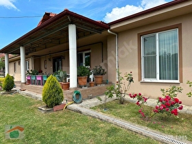 270 m2 tek katlı villa 1331 m2 bahçeli Geçen köyü