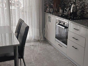 YEŞİLYURT MAH.METROYA YAKIN SATILIK 3+1+ GİYİNME O.LÜKS DOĞALGAZLI KAPALI MUTFAK DAİRE.