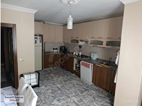 Bahçeşehirde Satılık 2 Katlı Müstakil Ev