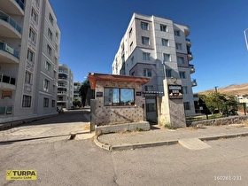 Çiğli İnönü Mahallesinde Site içerisinde Satılık 3+1 Daire