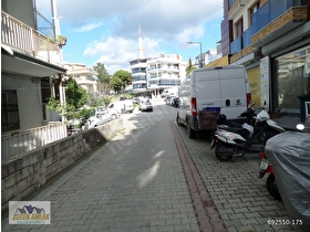 KUŞADSI MERKEZDE CUMHURİYET MAH. DE SATILIK 2+1 DAİRE