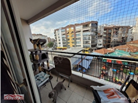 Alaybey Merkezde Sahile Yakın 3+1 Asansörlü Ara kat Daire