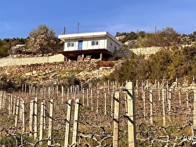 SAHİBİNDEN MUSALI KÖYÜNDE MERSİNE 15 dk MESAFEDE 220 m2 ARSA ÜZERİNE KURULU YAYLA EVİ ARSA PARASINA