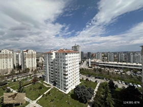 YAŞAMKENTDE,BOŞ,E.BANYOSU KİLER ÇAMAŞIR ODALI 4+1 YAPILI FIRSAT