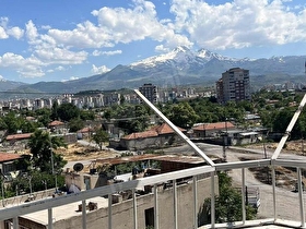 BAĞDAT CADDESİ ÜZERİNDE SATILIK 3+1 GENİŞ DAİRE
