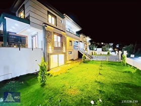 AVCIDAN 400M2 ARSA TAM MÜSTAKİL DENİZ MANZARALI VİLLA