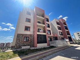 SEFERİHİSAR TOKİDE SATILIK ÖNÜ AÇIK ARA KAT 2+1 BORÇSUZ DAİRE