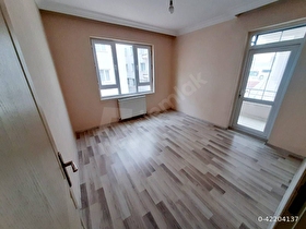 SAHİBİNDEN Kiralık Ara Kat Asansörlü Kombili Klimalı Daire