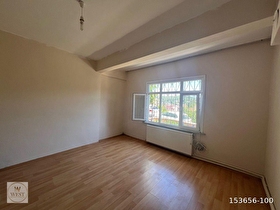 BEYKOZ ÇAMLIBAHÇE’DE KİRALIK 2+1 BAHÇE KATI DAİRE
