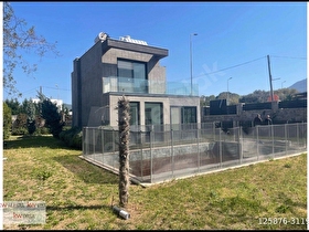 Gölköy Merkezde,Sahile Yürüme Mesafesi Lüks 5+1 Müstakil Villa