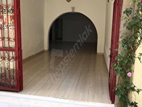Ayvalık Merkezde Dükkan Üzeri Dubleks Ev - Yatırım Fırsatı!