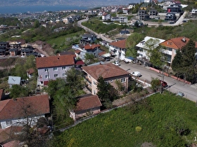 C21 KURADAN BAHÇECİK DE MÜSTAKİL EV