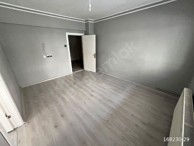 PLEVNE MAH 3+1YÜKSEK GİRİŞ KÖK TAPU SALONA 1 ODA BAĞIMLI